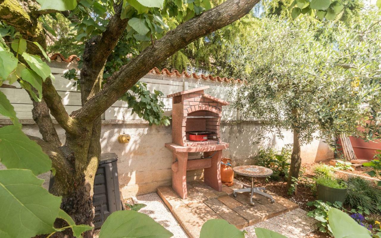Holiday Home Nadiaプーラ エクステリア 写真